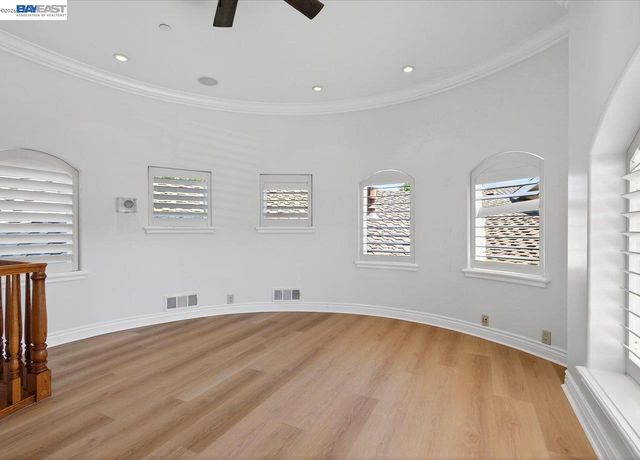 920 Happy Valley Rd, Pleasanton, CA 94566