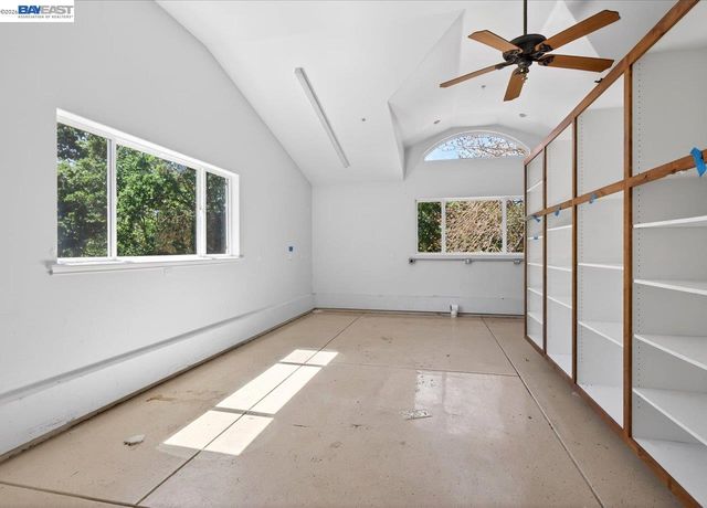 920 Happy Valley Rd, Pleasanton, CA 94566