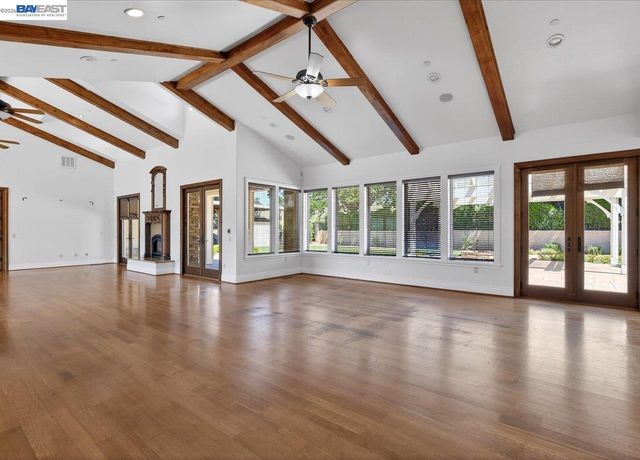 920 Happy Valley Rd, Pleasanton, CA 94566