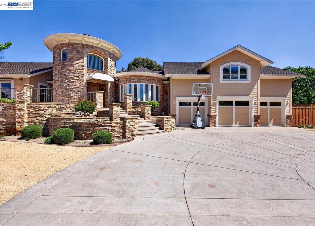 920 Happy Valley Rd, Pleasanton, CA 94566