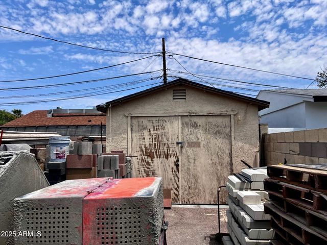 16 E HATCHER Road, Phoenix, AZ 85020