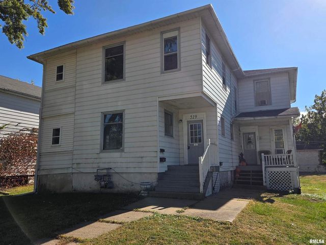 519 4TH Avenue S, Clinton, IA 52732