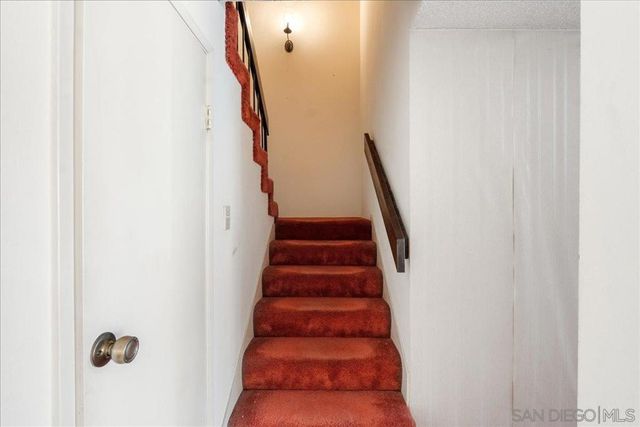 7200 Melody Ln 2, La Mesa, CA 91942