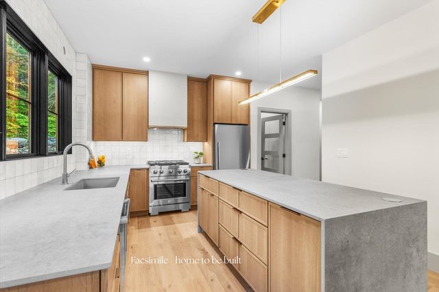 208-1 Carley Road, Peterborough, NH 03458