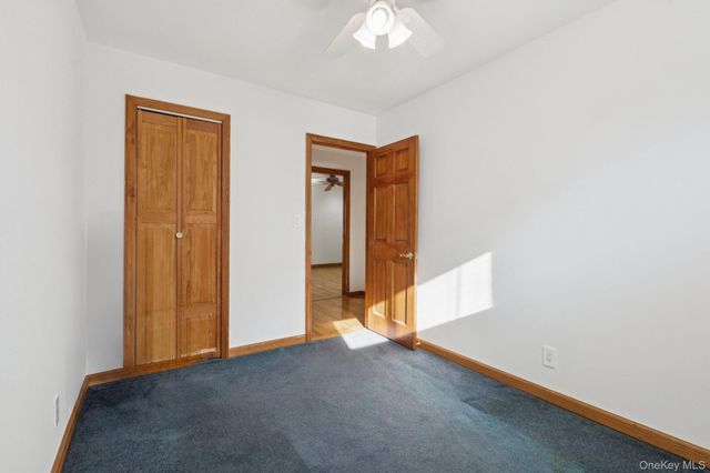 4 Oakley Drive, Huntington Station, NY 11746