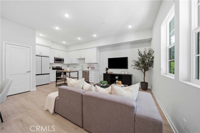 105 Lugo Ln, Mission Viejo, CA 92692