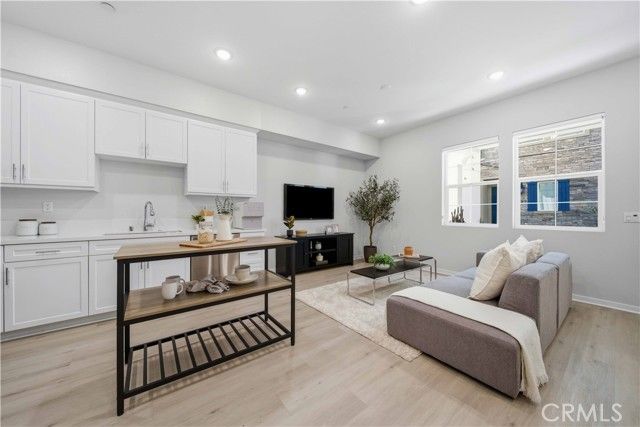 105 Lugo Ln, Mission Viejo, CA 92692