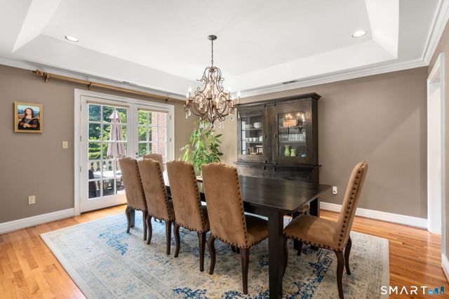 15 Governors Row 15, West Hartford, CT 06117