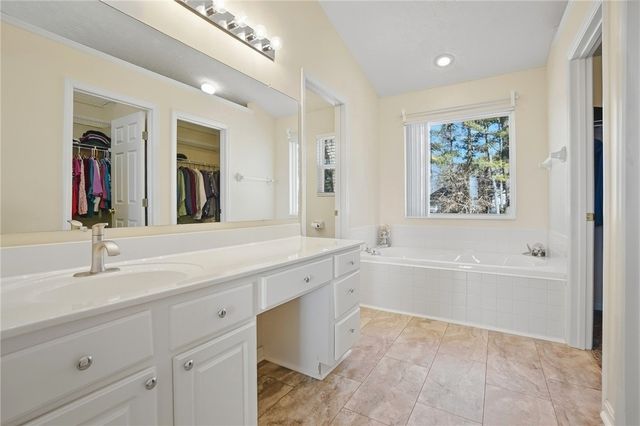 6822 Wintergreen Place, Huber Heights, OH 45424