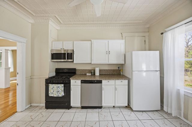 18 Fifield Street, Nashua, NH 03060