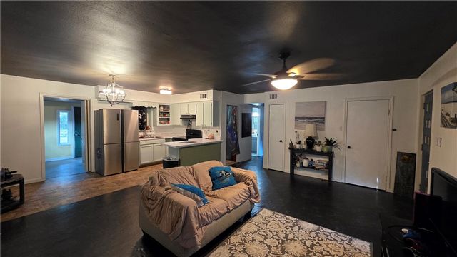 10282 Smith Lane, Dardanelle, AR 72834