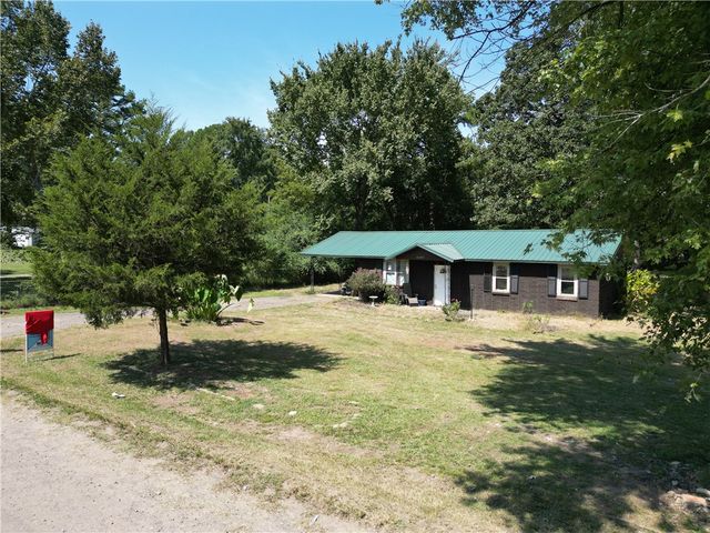 10282 Smith Lane, Dardanelle, AR 72834