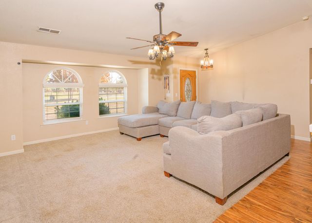 36705 144 Road, Visalia, CA 93292