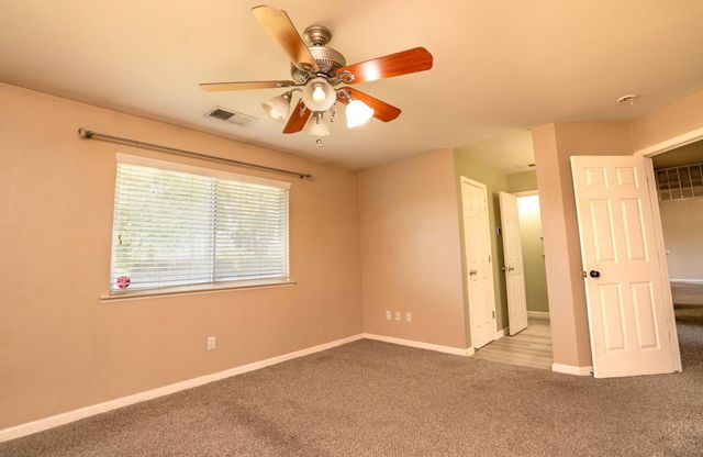 36705 144 Road, Visalia, CA 93292