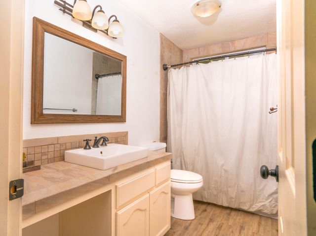 36705 144 Road, Visalia, CA 93292