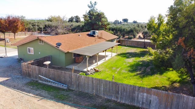 36705 144 Road, Visalia, CA 93292