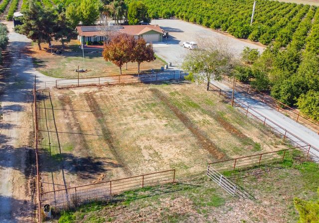 36705 144 Road, Visalia, CA 93292