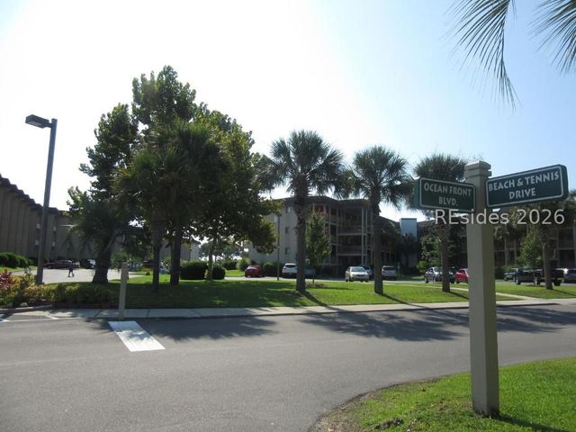 40 Folly Field Rd Apt E17, Hilton Head Island, SC 29928