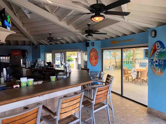 40 Folly Field Rd Apt E17, Hilton Head Island, SC 29928