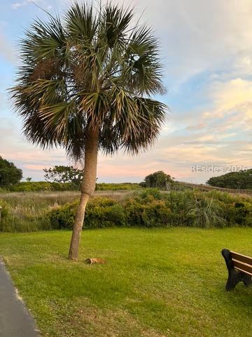 40 Folly Field Rd Apt E17, Hilton Head Island, SC 29928