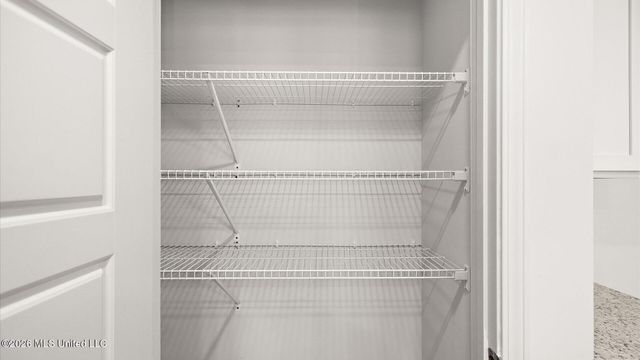 268 Raulston Drive, Byram, MS 39272