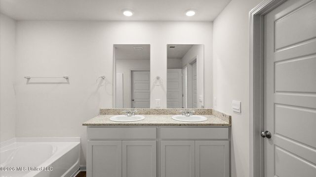 268 Raulston Drive, Byram, MS 39272