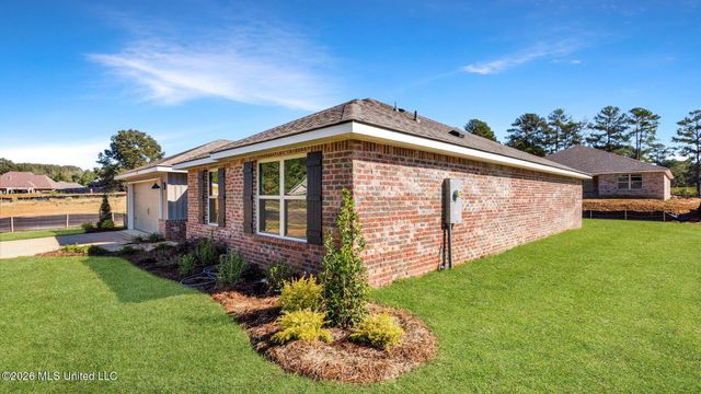 268 Raulston Drive, Byram, MS 39272
