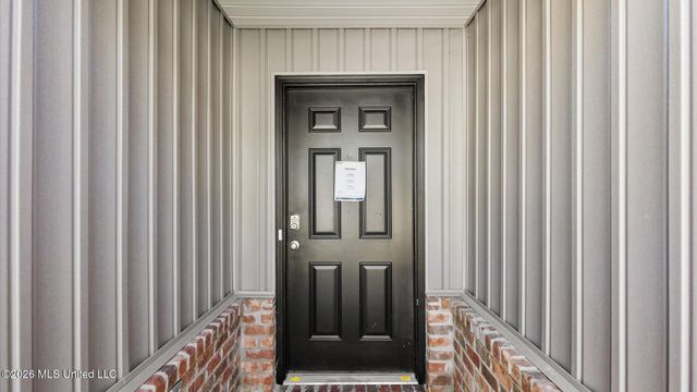 268 Raulston Drive, Byram, MS 39272