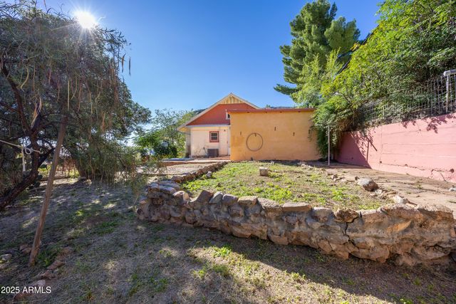 111 CLAWSON Avenue, Bisbee, AZ 85603