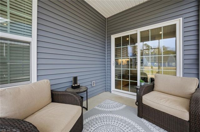 2104 Mainsail DR, Carrollton, VA 23314