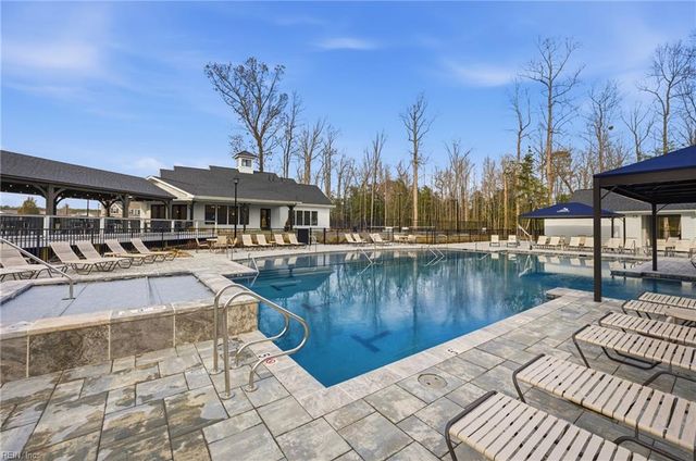 2104 Mainsail DR, Carrollton, VA 23314