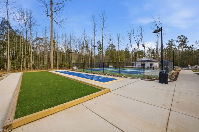 2104 Mainsail DR, Carrollton, VA 23314