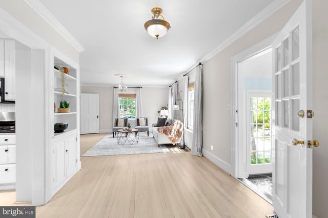 1217 BRENT ST, Fredericksburg, VA 22401