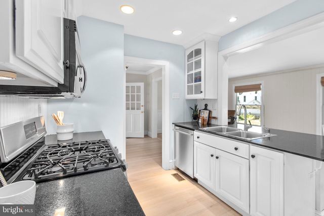 1217 BRENT ST, Fredericksburg, VA 22401