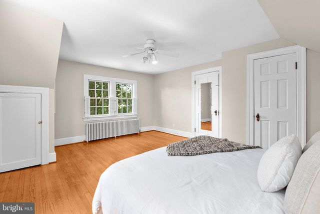 1217 BRENT ST, Fredericksburg, VA 22401