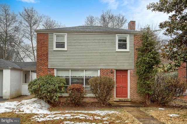 3 HIGHLAND DR, Camp Hill, PA 17011