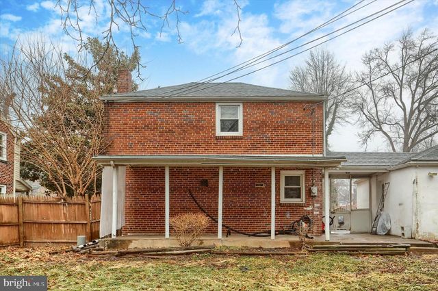 3 HIGHLAND DR, Camp Hill, PA 17011