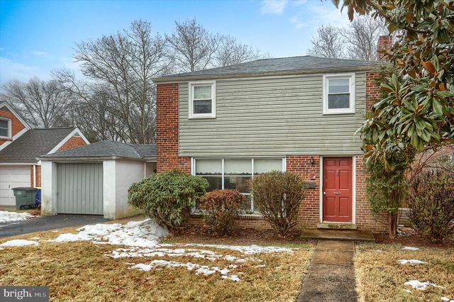 3 HIGHLAND DR, Camp Hill, PA 17011