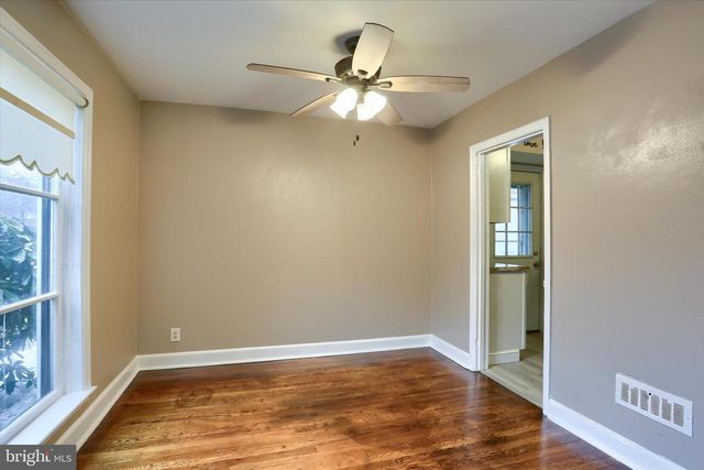 3 HIGHLAND DR, Camp Hill, PA 17011