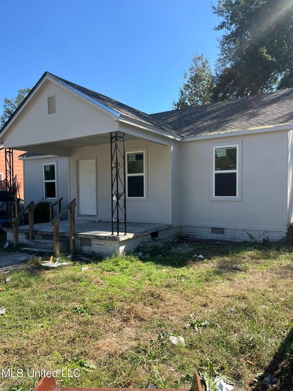 720 Catalpa Street, Clarksdale, MS 38614