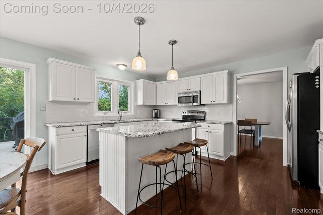 4126 Villager Drive, Orion Charter Township, MI 48359