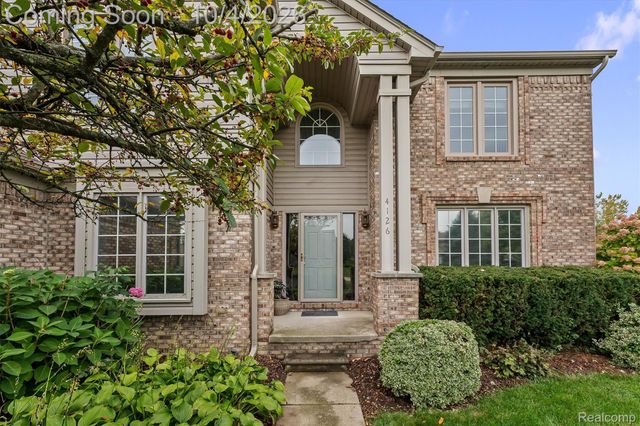4126 Villager Drive, Orion Charter Township, MI 48359