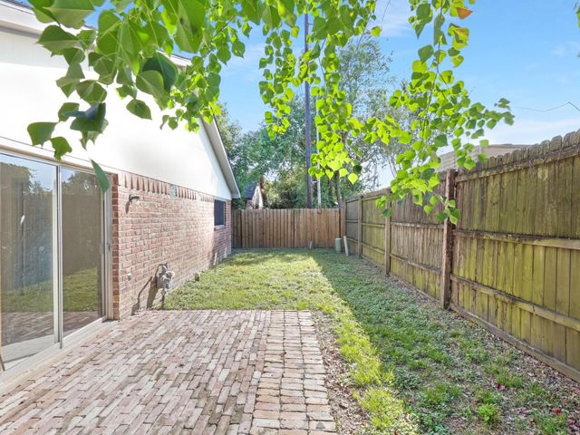 726 Corvette Court, Houston, TX 77060