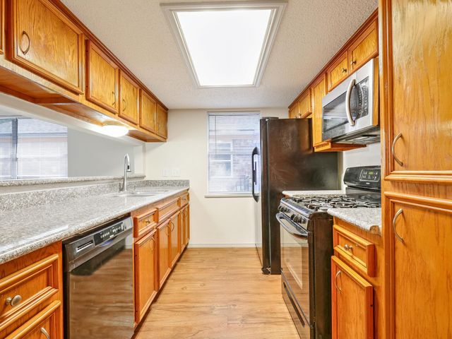 726 Corvette Court, Houston, TX 77060