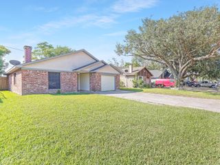 726 Corvette Court, Houston, TX 77060