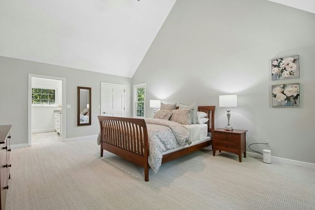 12 Dicarlo Rd, Hopkinton, MA 01748