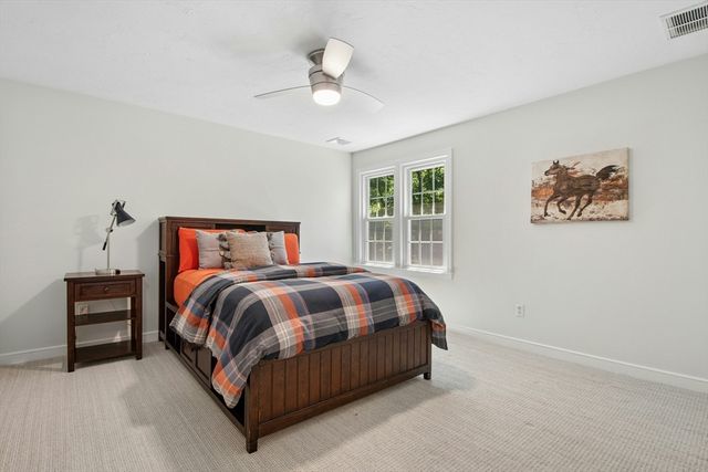 12 Dicarlo Rd, Hopkinton, MA 01748