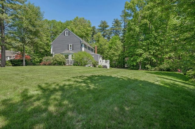 12 Dicarlo Rd, Hopkinton, MA 01748