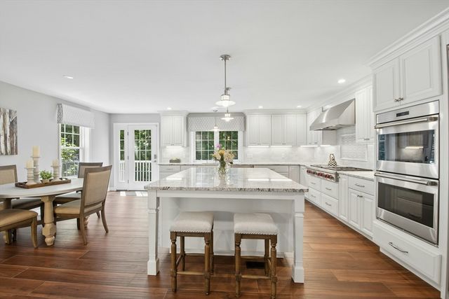 12 Dicarlo Rd, Hopkinton, MA 01748