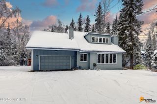 10110 Lone Tree Drive, Anchorage, AK 99507